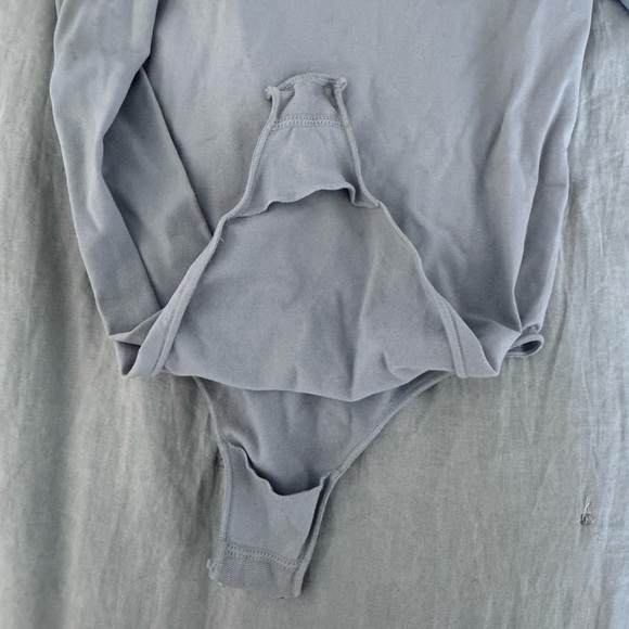 Skims mock neck grey bodysuit size S - Picture 3 of 3